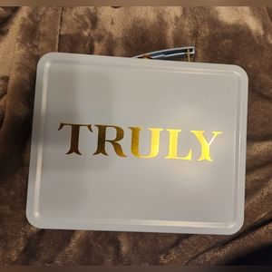 Truly Beauty FULL lunchbox